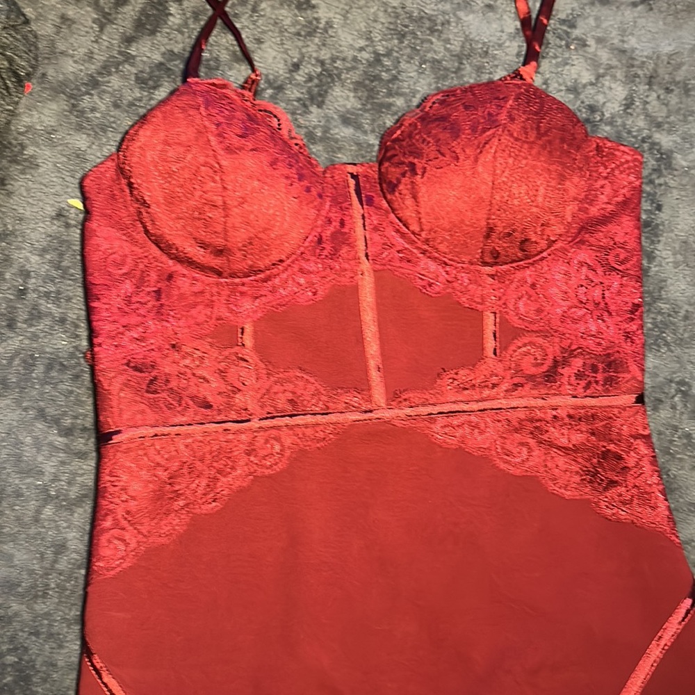 Dresses 💕 - Picture 9 of 11